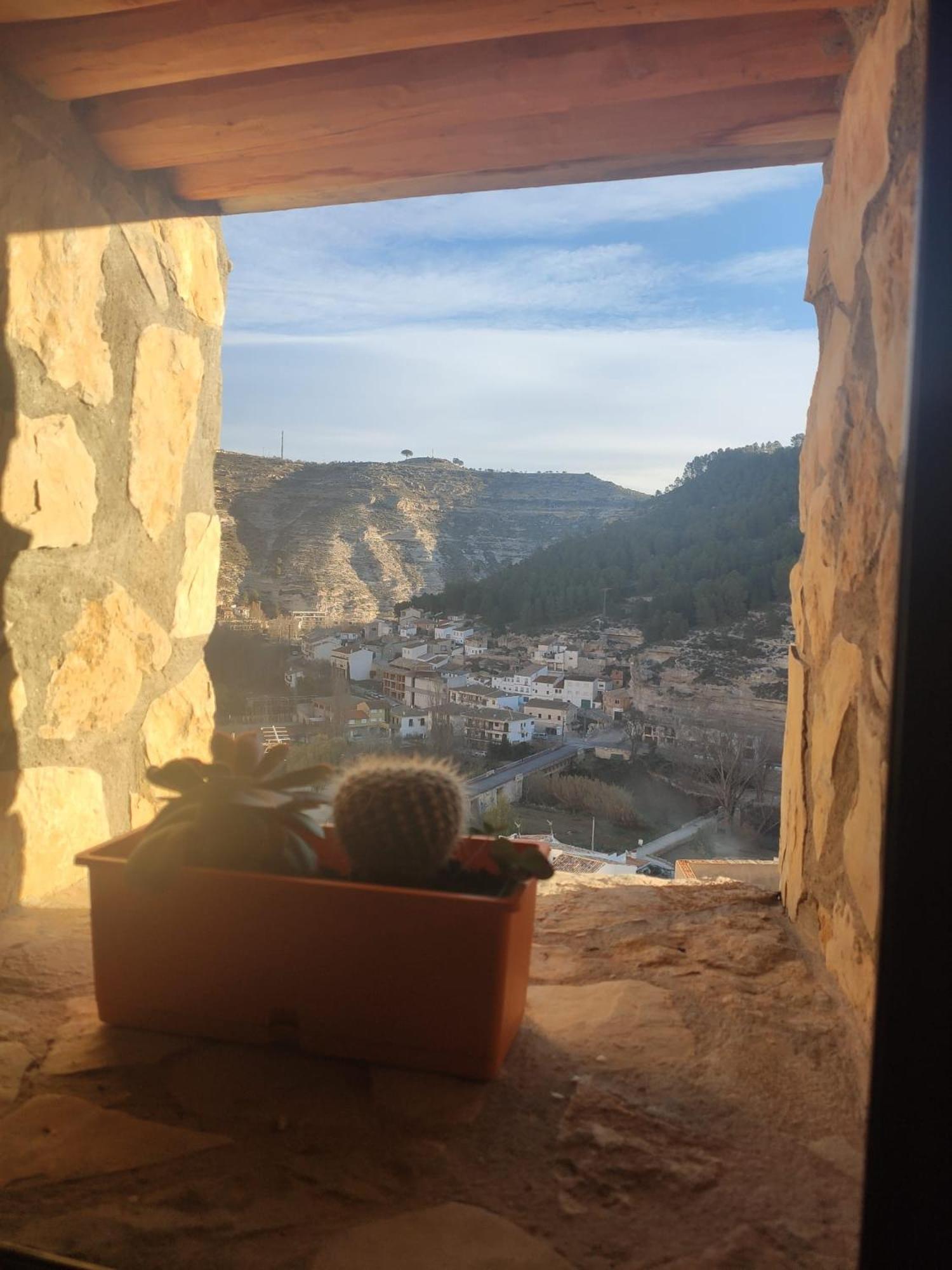 アルカラ・デル・フカル Casa Cueva Araceliヴィラ エクステリア 写真